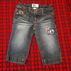 Girls capris with cute embroidered designs ~ sz 8